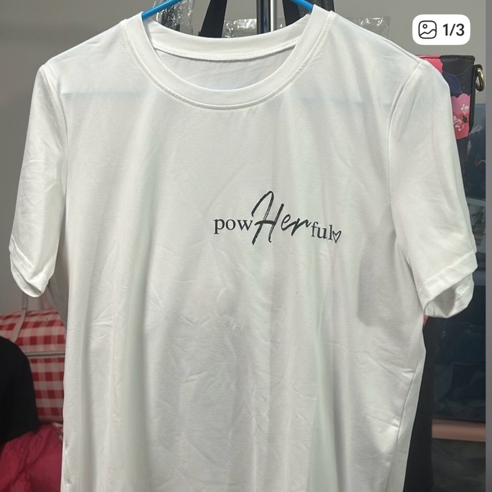 POWERFUL WOMENS GRAPHIC TEE XL WHITE/BLACK NWOT